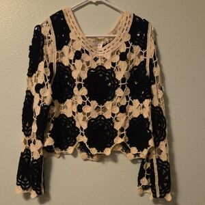 Black and Cream Cropped Crochet Top Size Large